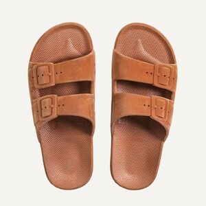 Freedom Moses DULCE slides Size 6-7 36/37